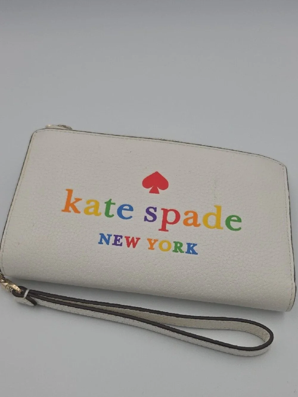 Kate Spade White Rainbow Pride Limited Edition Phone Wristlet/Wallet (EUC)✨️🌈✨️